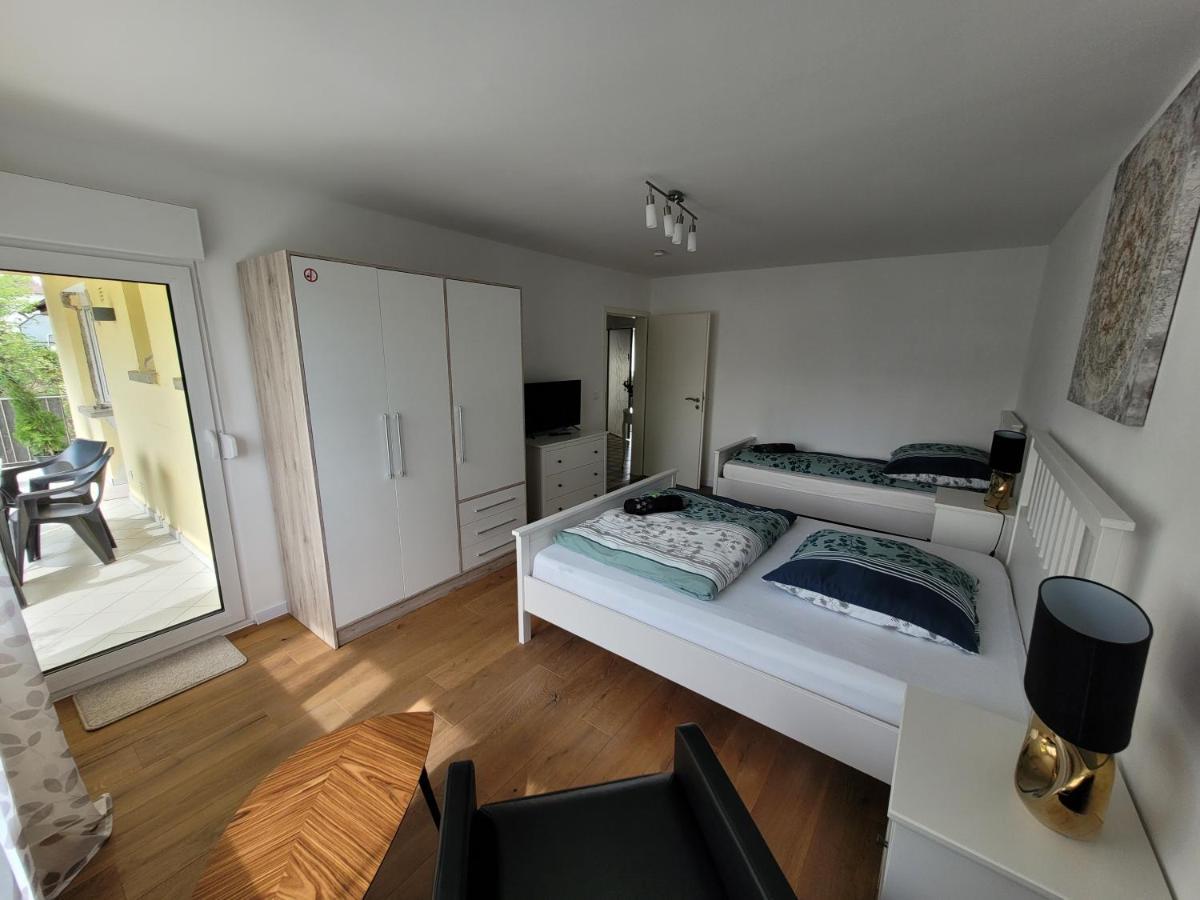 Ferienwohnung Anna Oftersheim Schwetzingen Hockenheim 3 Zimmer Mit Balkon Exterior foto